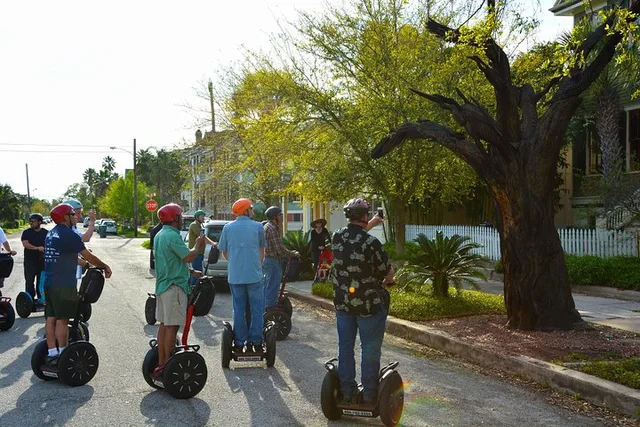 Galveston Tree Carvings Segway Tour 90 Min - Image 2