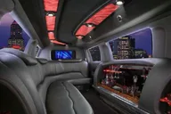 Los Angeles Private Limousine Tour thumbnail 1