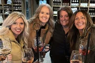 Traverse City Wine Tour with Champagne Bubbly thumbnail 3