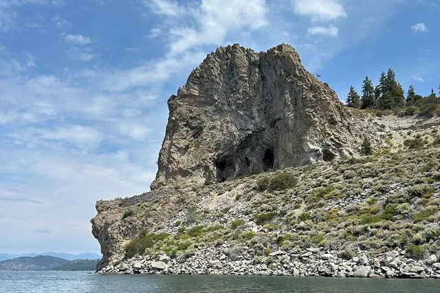 Lake Tahoe Clear Kayak Tour at Cave Rock - Image 1