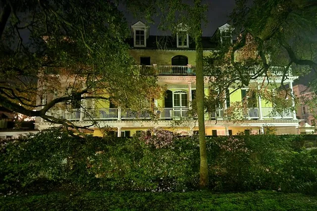 Charleston Ghost Tour of Haunts and Pirates 2 hr - Image 1