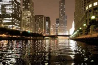 Chicago Ghosts and Gangsters Night Kayak Tour thumbnail 4