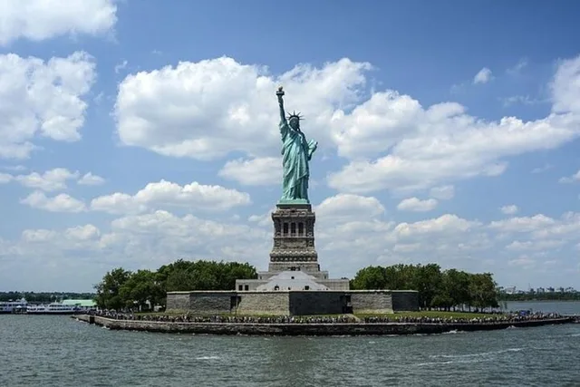 New York Statue of Liberty Sightseeing Cruise 60 Min - Image 2