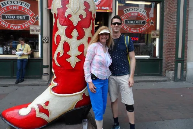 Nashville Footsteps Guided Walking Tour - Image 6