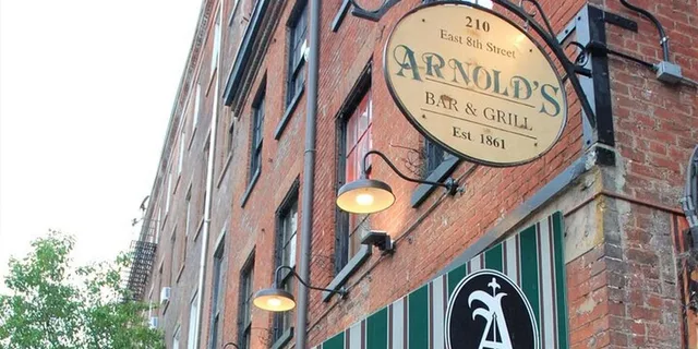 Cincinnati Ghost Walking Tour with Booze - Image 5