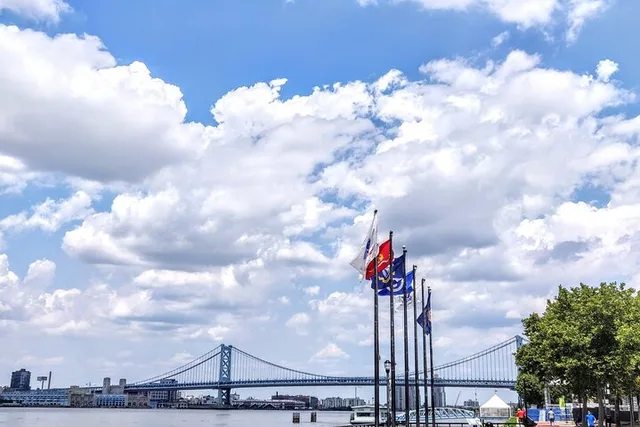 Philadelphia Sightseeing Tour of Ben Franklin Bridge - Image 2