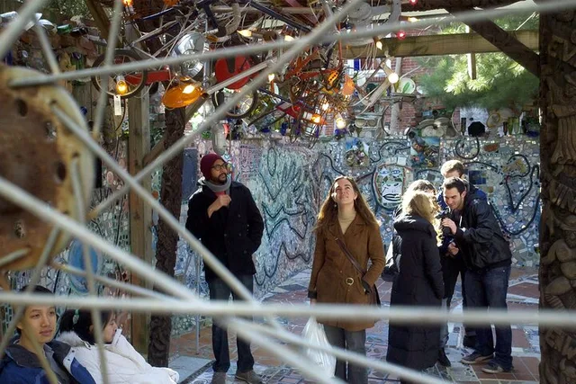 Philadelphia Walking Art Tour in South Philly 2 hr - Image 4