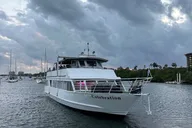 Miami NYE Yacht Party with Dinner and Fireworks thumbnail 5