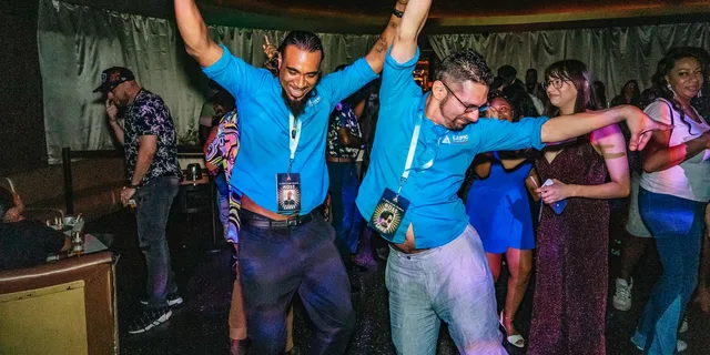 Las Vegas Club Crawl and Party Bus - Image 1
