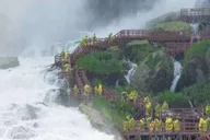 New York Niagara Falls Guided Day Trip thumbnail 4