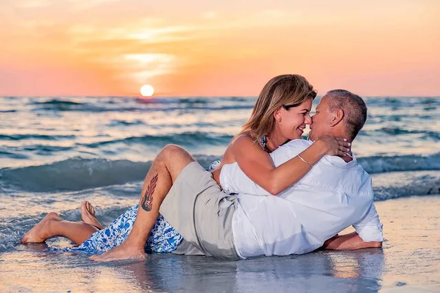 Clearwater Beach Portrait Photoshoot 30 min - Image 2