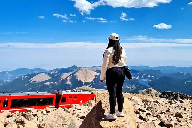Denver Pikes Peak Railway & Garden of the Gods Tour - Image 3