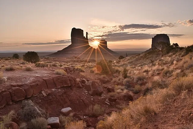 Monument Valley 4x4 Tour at Sunrise or Sunset - Image 1