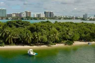 Miami Island Hopping Boat Trip with Floating Mat thumbnail 2