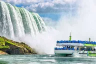 Niagara Falls Guided Tour with Dinner and Fireworks thumbnail 5