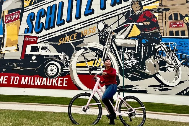 Milwaukee E-Bike Tour - Image 6