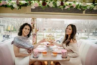 Houston Tea Tour in a Stylish Pink Bus 90 min thumbnail 6