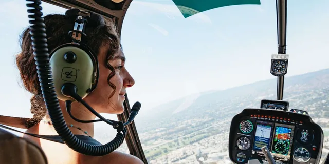 Los Angeles Celebrity Helicopter Tour - Image 5