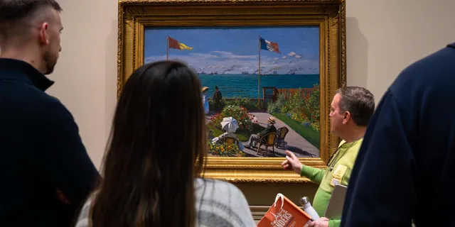 New York Metropolitan Museum Art Tour with Skip-the-Line Access - Image 5