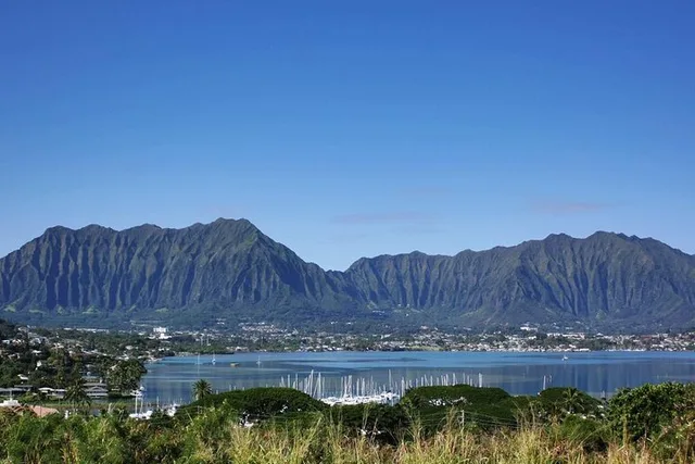 Oahu Private Custom Tour for 6 to 11 People - Image 5