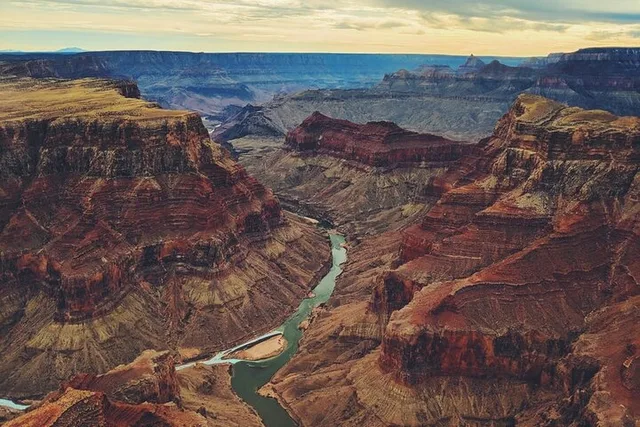 Las Vegas Grand Canyon Private Tour with Guide - Image 3