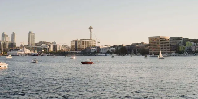 Seattle Dinner Cruise Experience 2.5 hr - Image 4