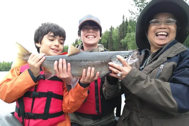 Kenai River Fishing Trip - Image 6