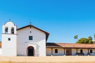 Santa Barbara Food and Walking Tour with Comedian thumbnail 5