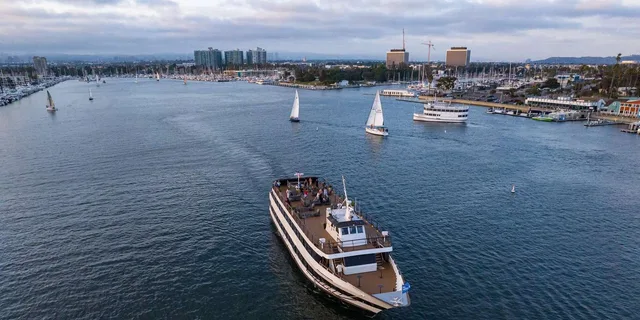 Marina del Rey City Cruises Champagne Brunch Cruise - Image 6