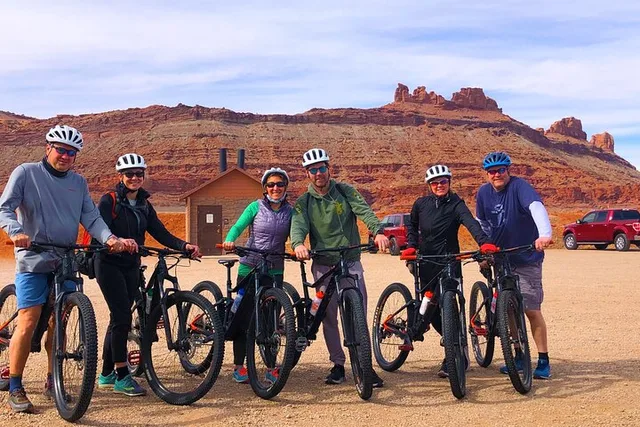 Moab Mountain Biking Tour at Dead Horse Point 4 hr - Image 4