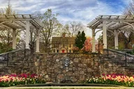 Boston Day Trip to New England Botanic Gardens thumbnail 1