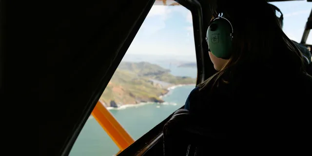 San Francisco Seaplane Flight with Champagne - Image 3