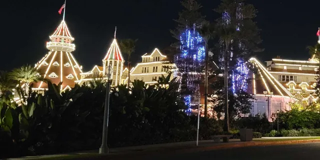 San Diego City Night Tour - Image 2