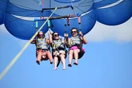Honolulu Parasailing and Snorkeling Combo thumbnail 4