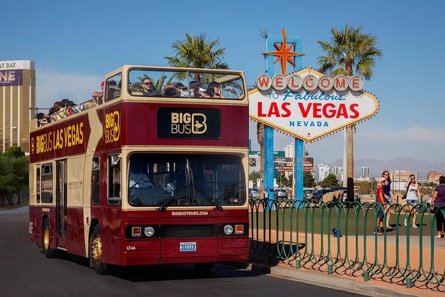 Las Vegas Helicopter Tour and Attractions Pass - Image 5