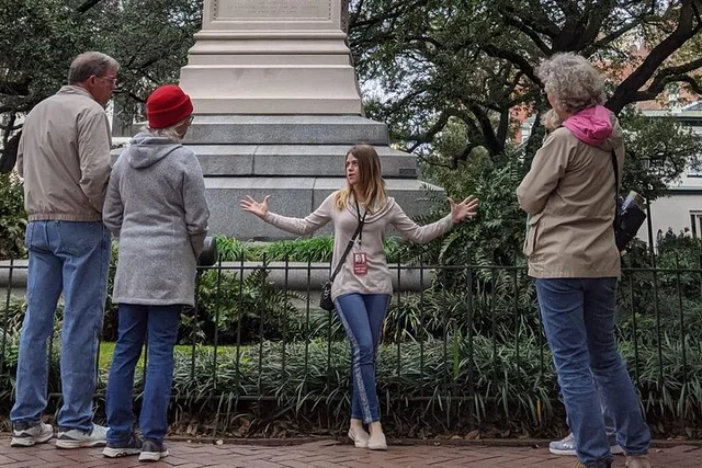 Savannah Hidden History Walking Tour - Image 1