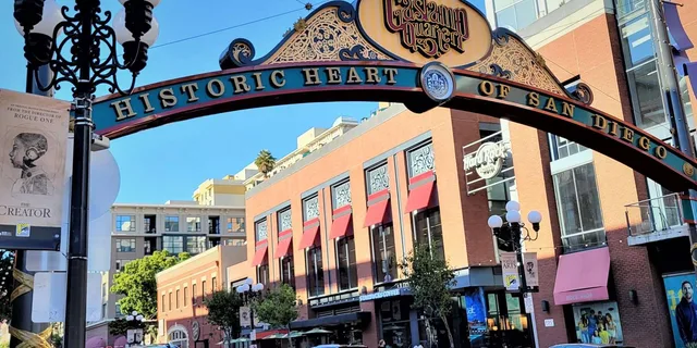 San Diego City and Beach Tour - Image 2