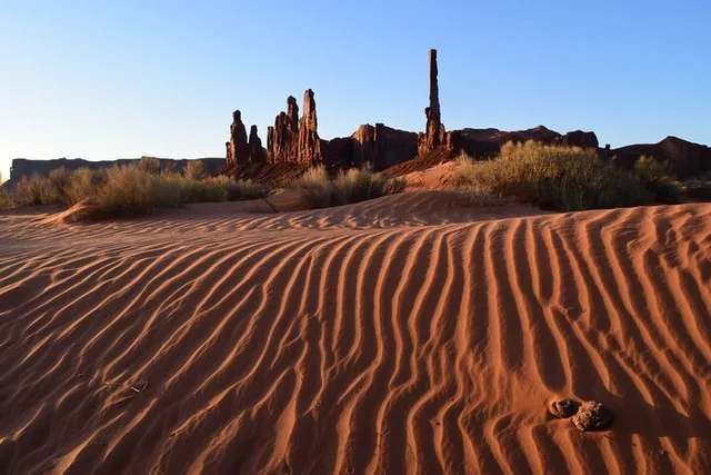 Monument Valley Cultural 4×4 Tour 3.5 Hr - Image 4