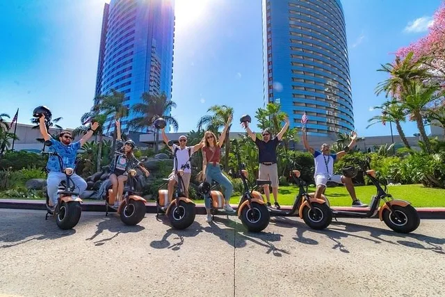 San Diego Scooter Tour Harbor and Gaslamp Quarter 1 hr - Image 5