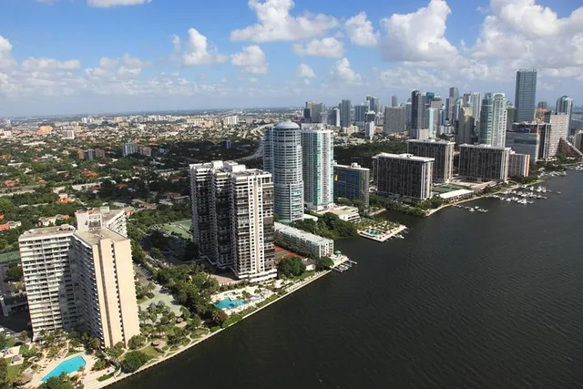 Miami Helicopter Tour with Champagne and Transport - Image 2