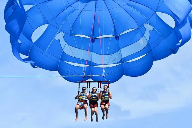 Waikiki Parasailing Adventure 60 Min - Image 2