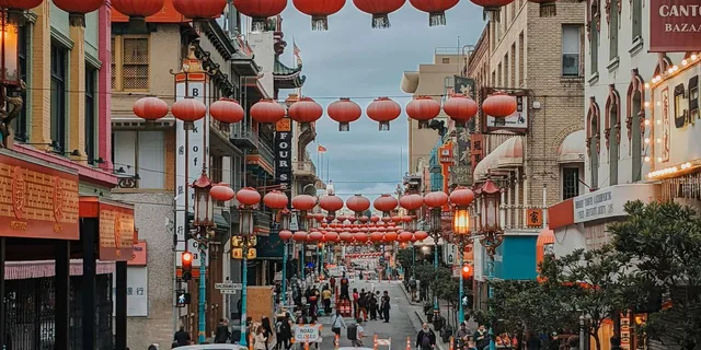 San Francisco Chinatown and North Beach Walking Tour - Image 2