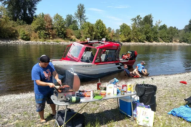 Jetboat Tour in Portland - Image 4