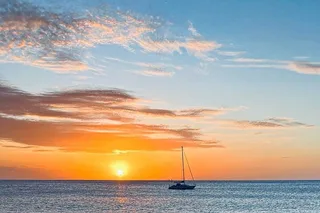 Honolulu Sailing Tour at Sunset