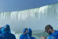 Niagara Falls Boat and Cave Tour with Shuttle thumbnail 4