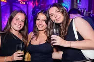 Miami Pub Crawl and Club Entry in Wynwood thumbnail 3