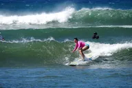 Oahu Surf Lesson with Local Big Wave Rider 90 min thumbnail 5