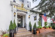Carmel-by-the-Sea Walking Tour thumbnail 4