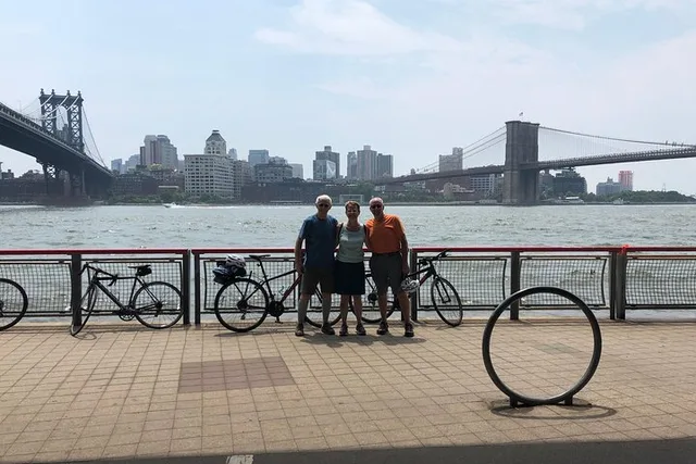 New York City Bicycle Tour of Manhattan and Brooklyn Bridges - Image 4