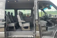 Honolulu Airport Transfer for Large Groups thumbnail 5